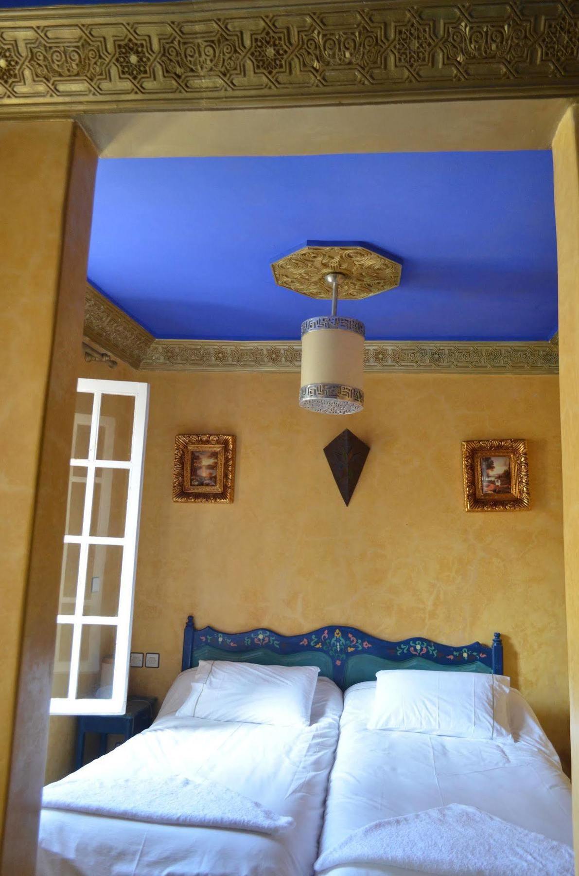 Hotel Sahara Szavíra Kültér fotó